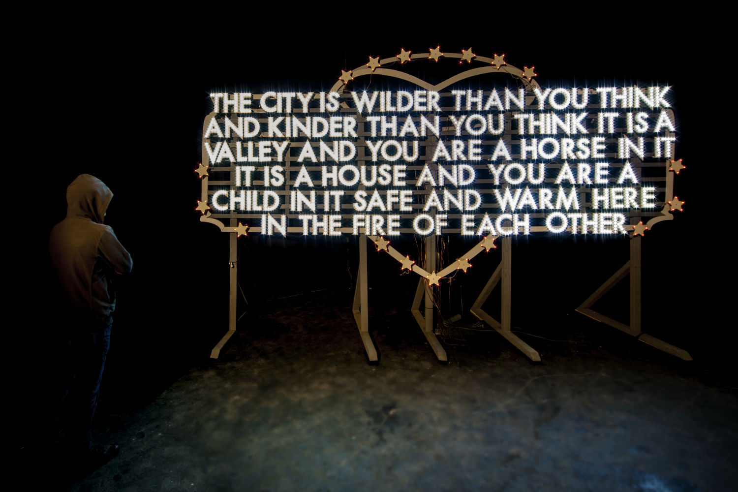  DSC9089 Nuart2016 Artist Robert Montgomery BE Photo Ian Cox 2016