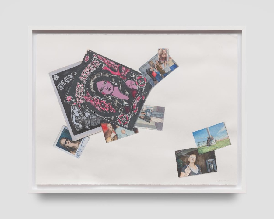Fotos y recuerdos: Poderosas Graphite and soft pastel on paper 24 x 36 inches 2025 // All images courtesy Charlie James Gallery, Los Angeles and the artist