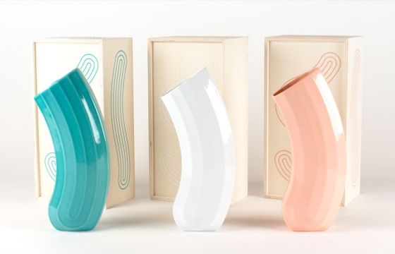 "We all make the little flowers grow”: Josh Sperling's Porcelain Vase Series with Case Studyo