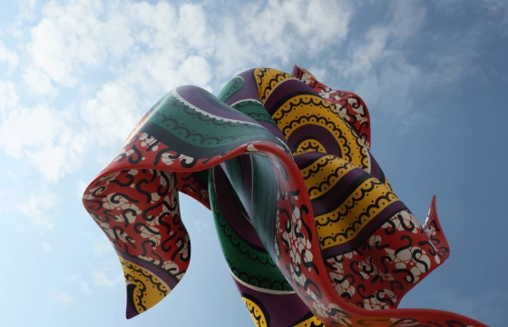 New Yinka Shonibare Sculpture Unveiled at The Momentary, Bentonville